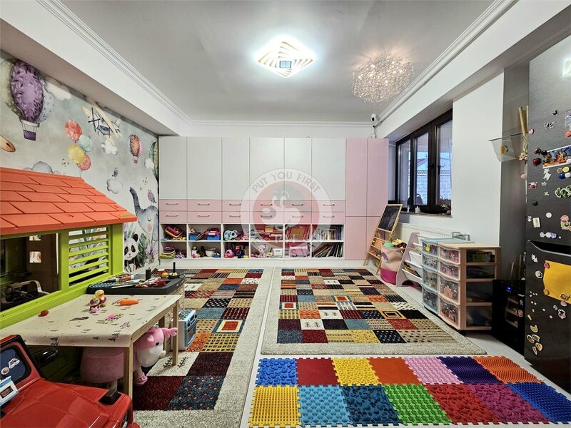 Perla | 4 camere | Lux | 111mp | Open space | B12248